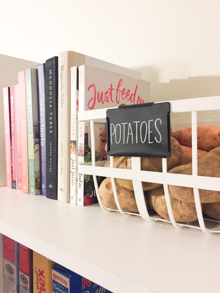 Stay Organized Without Compromising Your Interior Design